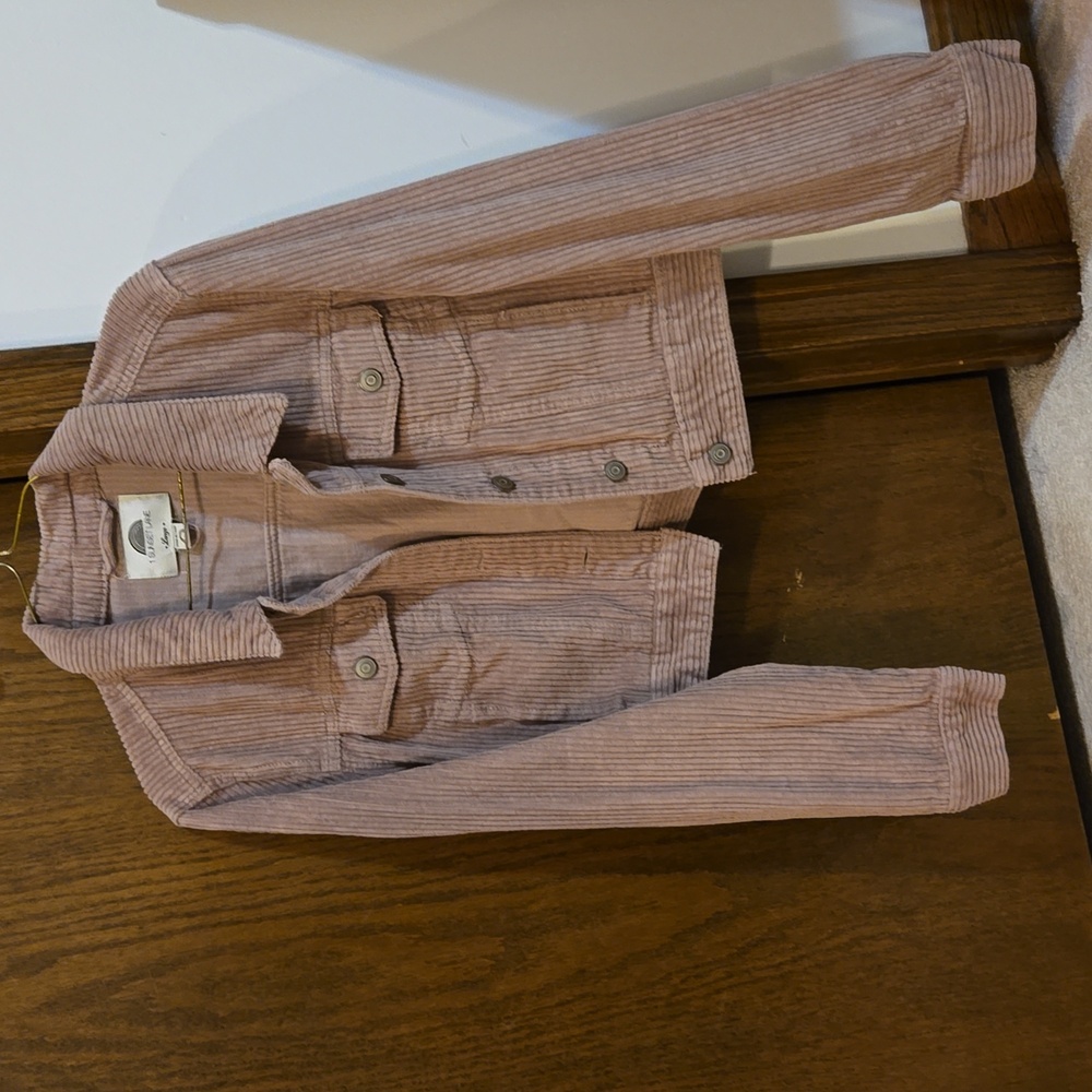 1 Sunset Lane Junior's large cropped, light pink corduroy, button up jacket